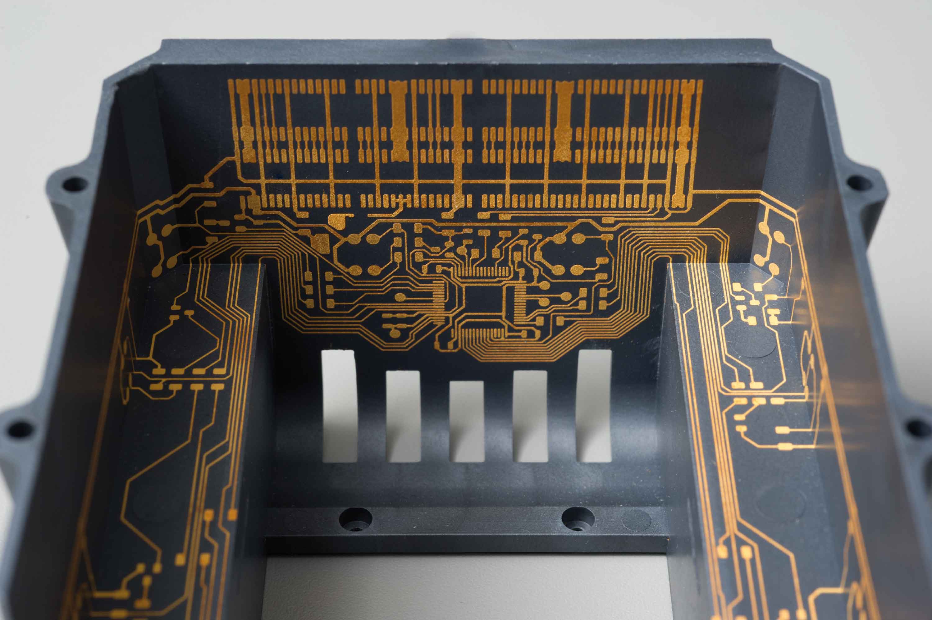 Die Integration mechanischer, elektrischer, elektronischer und thermischer Funktionen auf einem räumlichen Schaltungsträger – die Technologie MID macht es möglich.