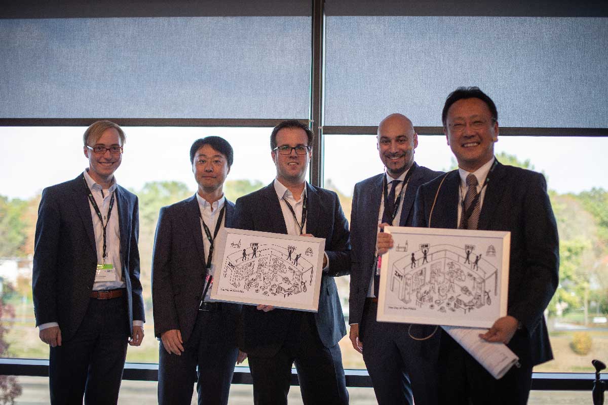 Freuen sich über die Eröffnung der Two Pillars GmbH: (v.l.) Christian Bremer (Geschäftsführer Two Pillars GmbH), Atsushi Yoshida (Geschäftsführer Two Pillars GmbH), Dr.-Ing Christian Tschirner (Geschäftsführer Two Pillars GmbH), Prof. Roman Dumitrescu (Direktor Fraunhofer IEM), Atsushi Yoshimoto (Managing Director ISID) Freuen sich über die Eröffnung der Two Pillars GmbH: (v.l.) Christian Bremer (Geschäftsführer Two Pillars GmbH), Atsushi Yoshida (Geschäftsführer Two Pillars GmbH), Dr.-Ing Christian Tschirner (Geschäftsführer Two Pillars GmbH), Prof. Roman Dumitrescu (Direktor Fraunhofer IEM), Atsushi Yoshimoto (Managing Director ISID)