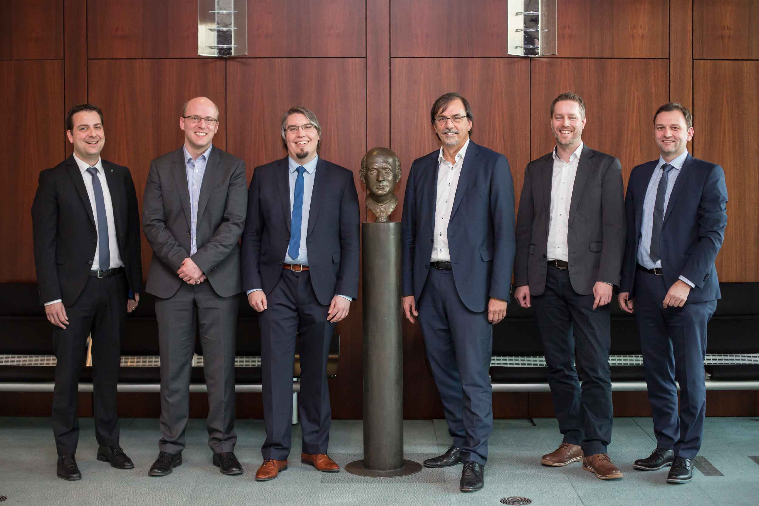 v.l.n.r.: Dr. Matthias Meyer, Prof. Dr. Matthias Tichy, Uwe Pohlmann, Prof.  Dr. Gregor Engels, Prof. Dr. Eric Bodden, Dr. Stefan Sauer 