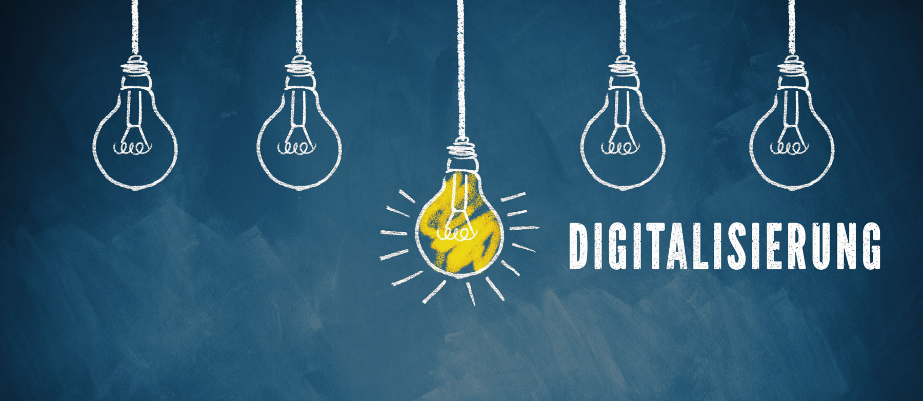 Digitalisierung in Krisenzeiten Skizze von fünf Glühbirnen. Eine leuchtet.