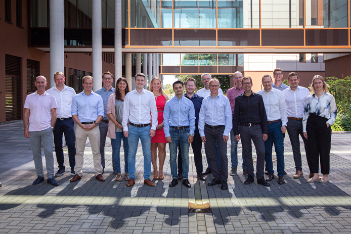 News SORISMA Gruppenbild Gruppenbild von 17 Personen.