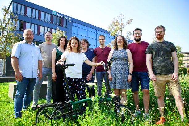 Das GreenTeam des Fraunhofer IEM: Eugen Djakow, Alexander Flekler, Samira Taaibi, Anell Bernard, Angelika Surkamer, Cederic Lenz, Katrin Dziwok, Stefan Dziwok und Andreas Knoke.