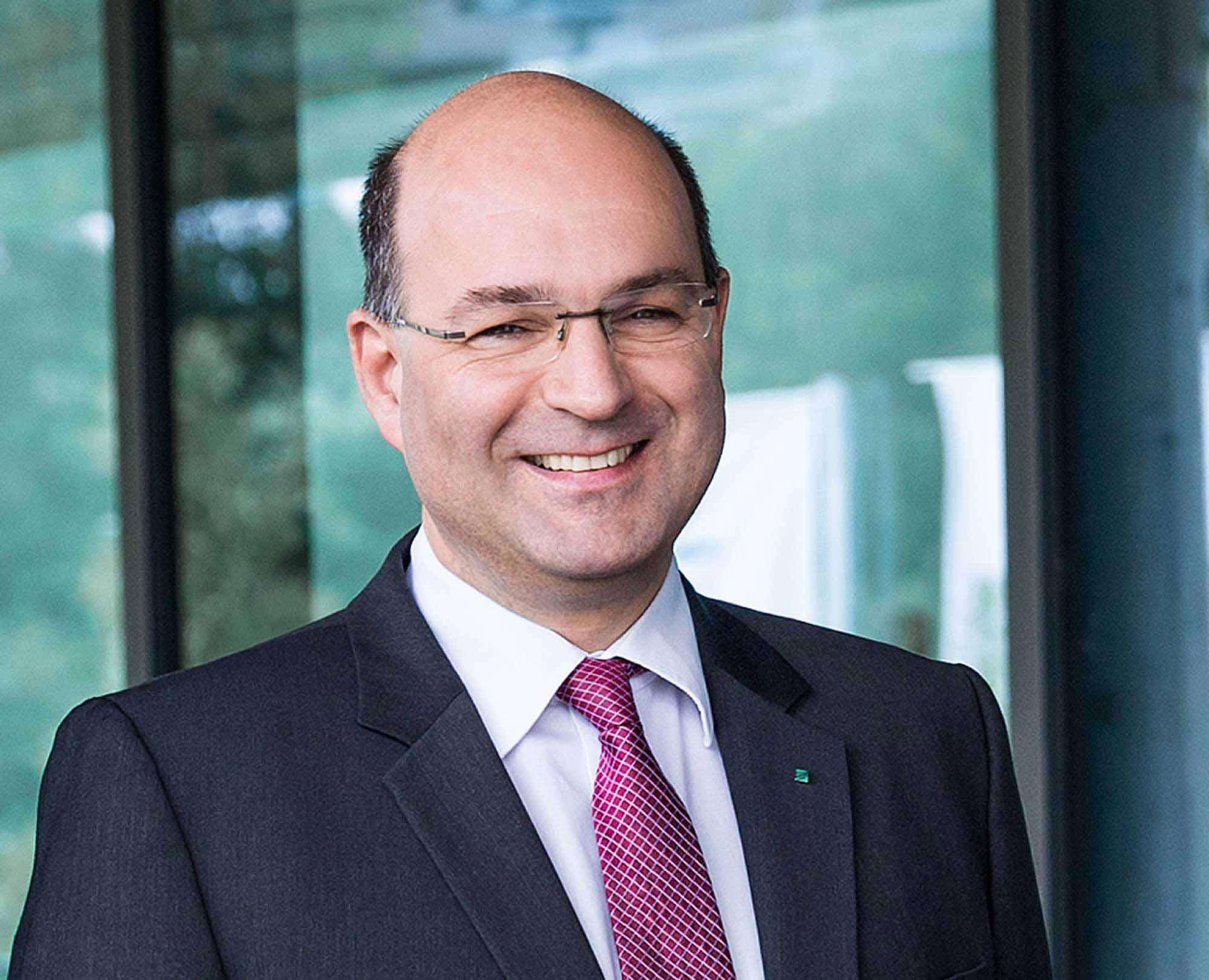 Prof. Ansgar Trächtler Prof. Ansgar Trächtler
