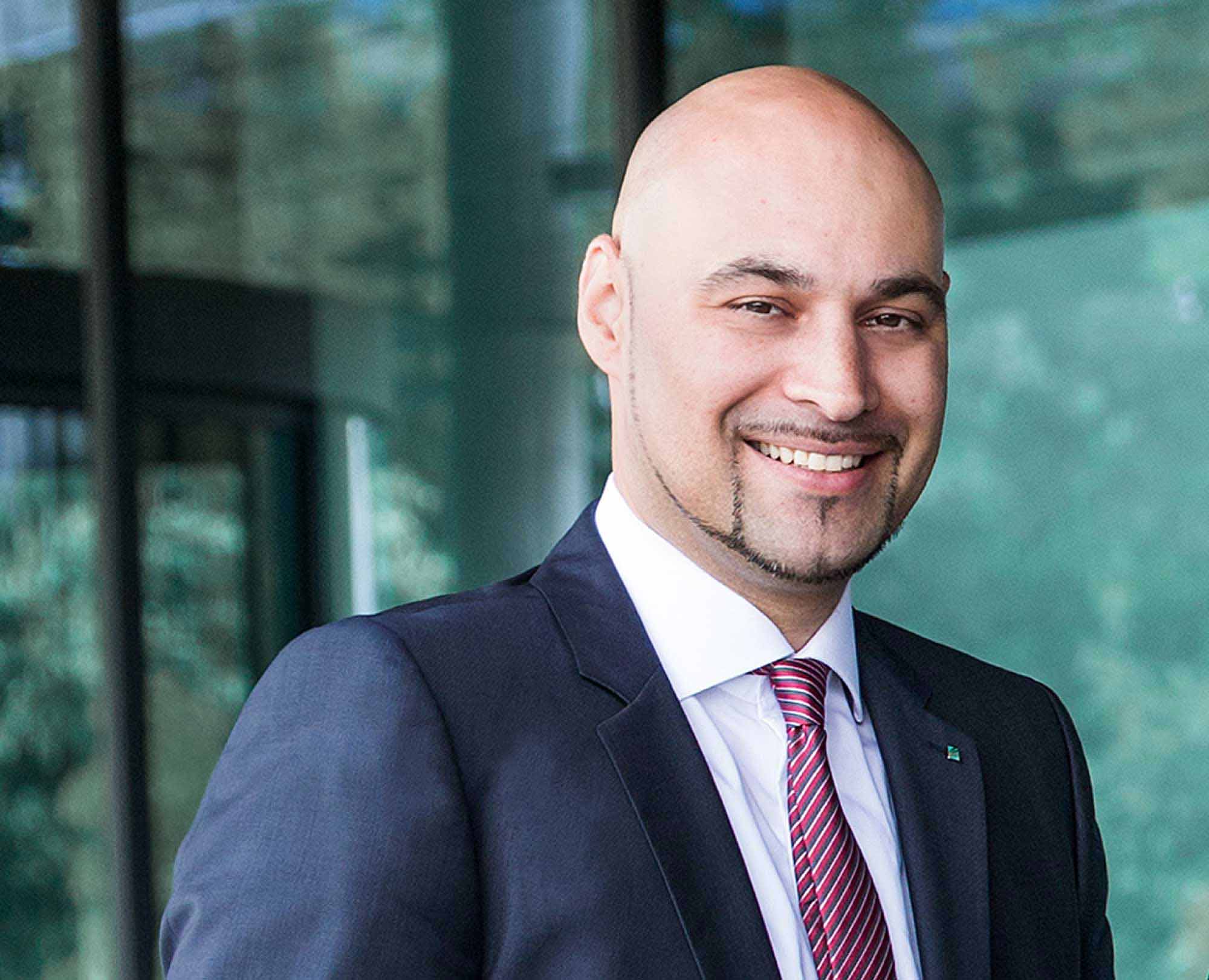 Prof. Roman Dumitrescu Prof. Roman Dumitrescu